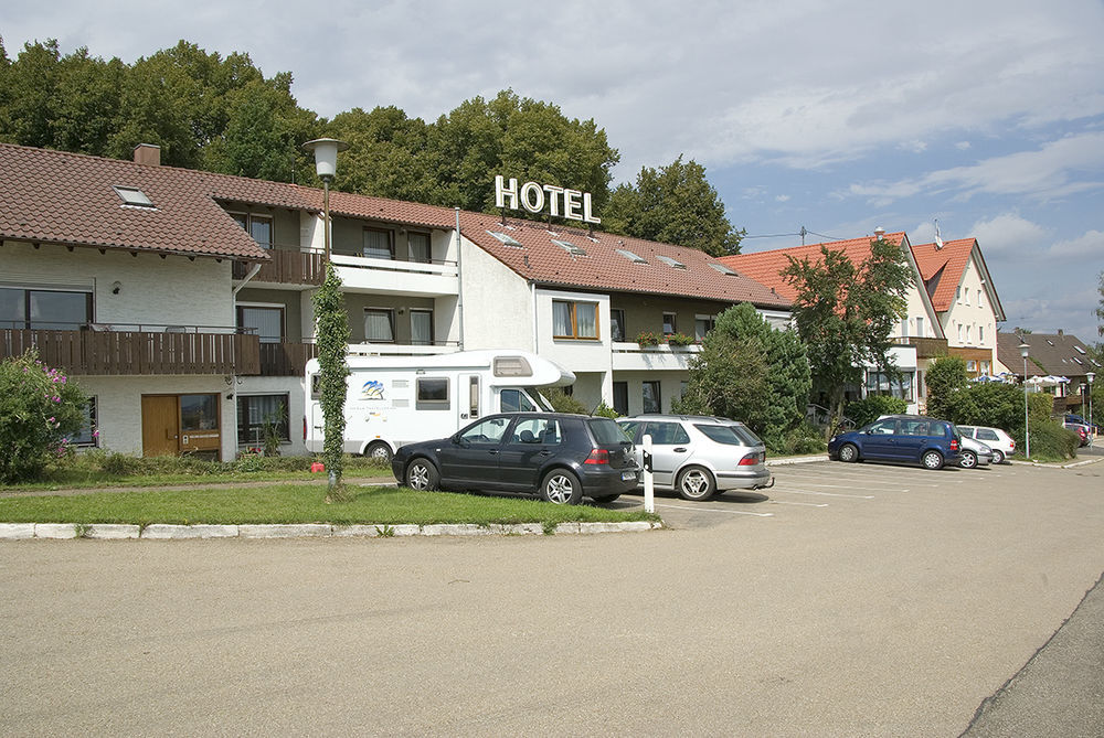 Landhotel Gasthof Am Berg Dornstadt Exterior photo