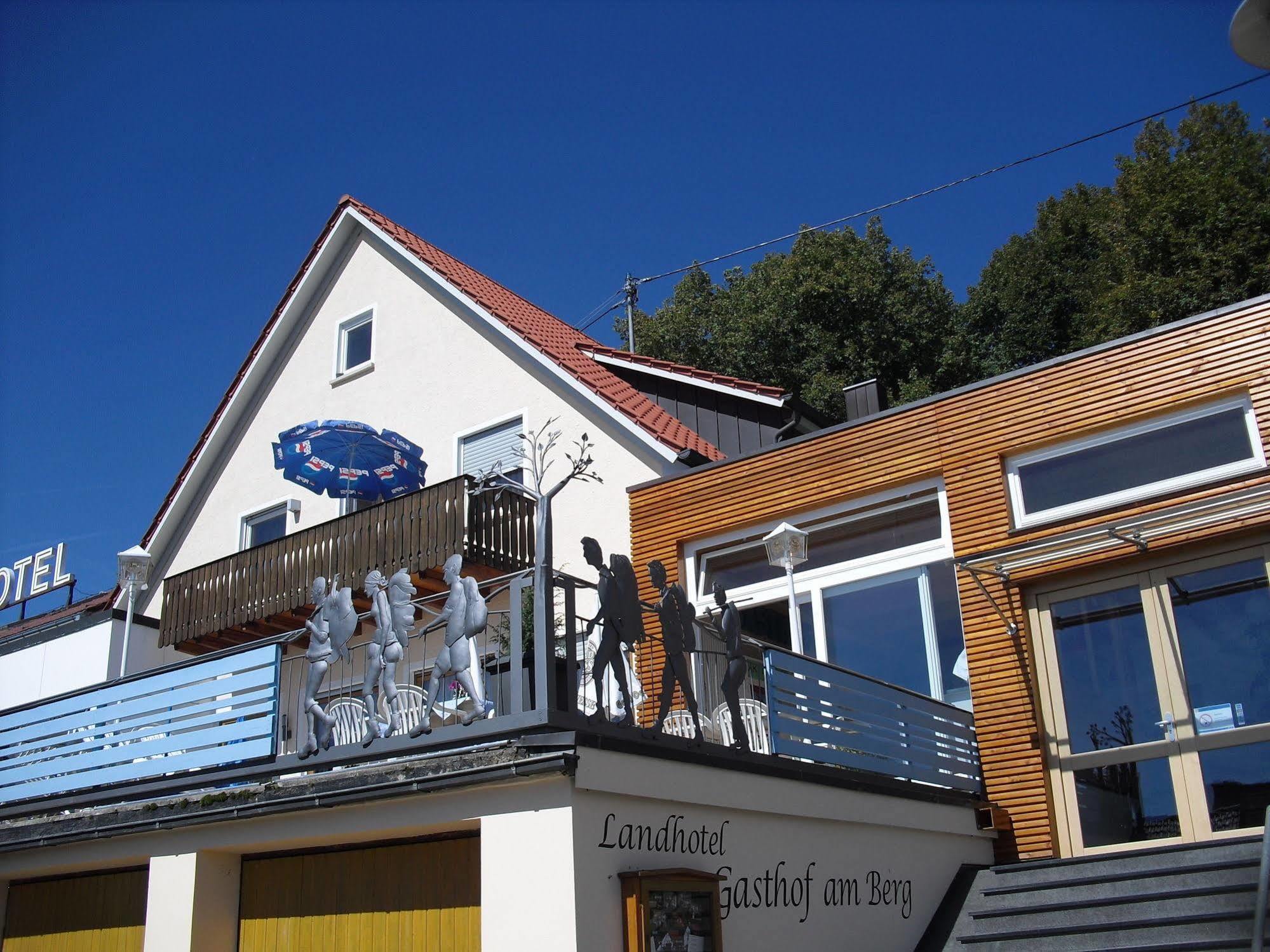 Landhotel Gasthof Am Berg Dornstadt Exterior photo